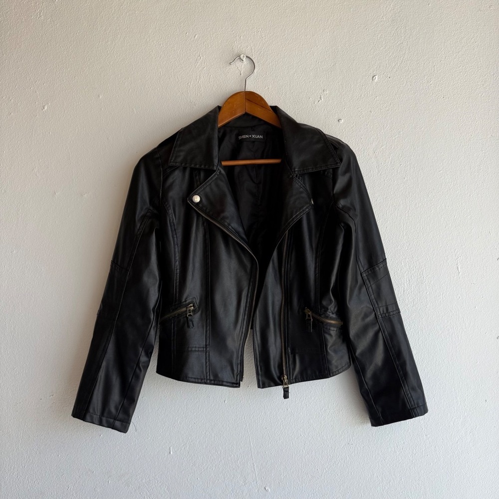 Black Faux Leather Moto Jacket Women Size Small Cropped Biker Zip